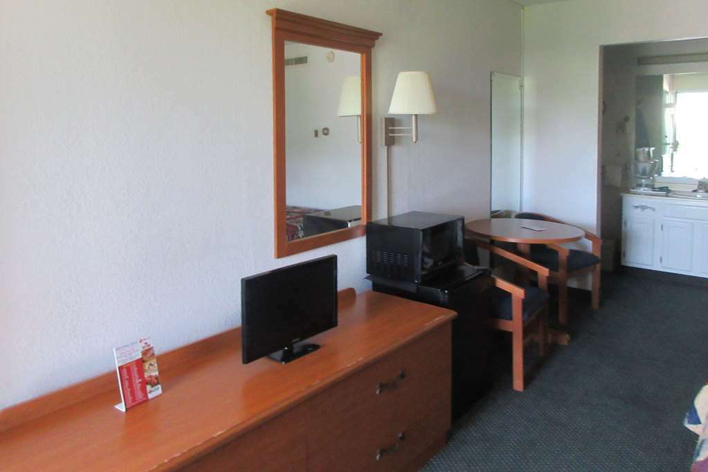 Rodeway Inn And Suites Портсмут Номер фото
