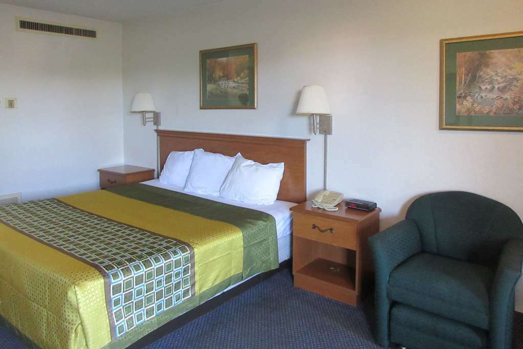 Rodeway Inn And Suites Портсмут Номер фото